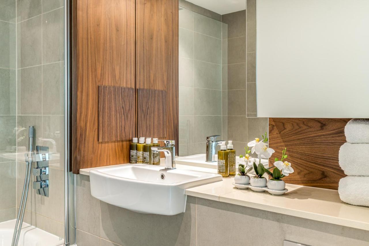 Urban Rest Canary Wharf Apartments London Bagian luar foto